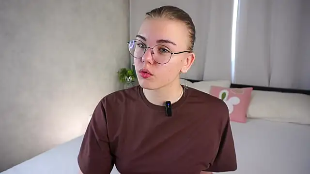 MelodyBaur online show from April 2026 11:35:01 AM