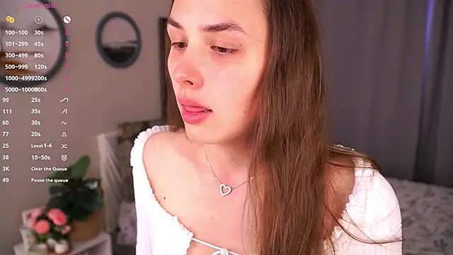 LeonoraWoods online show from November 2025 06:01:01 AM