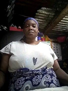 blackbeautyxx92 online show from October 2025 07:18:01 AM