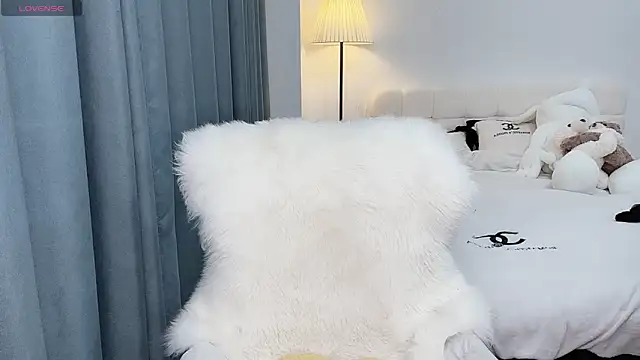 Xiaotaimei 666 online show from February 2026 06:52:02 AM