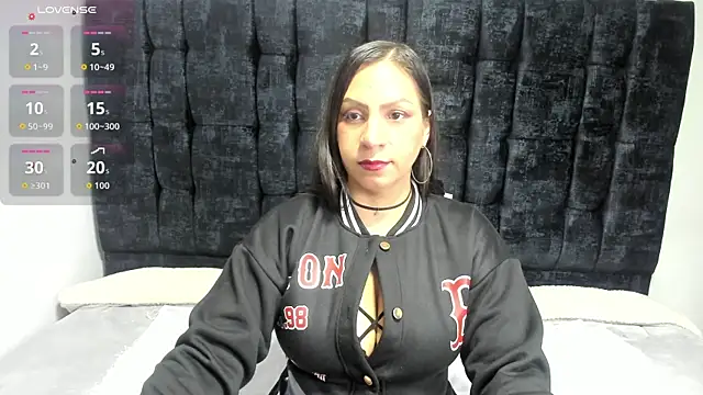 Alice  Morgan  online show from November 2025 11:58:01 AM