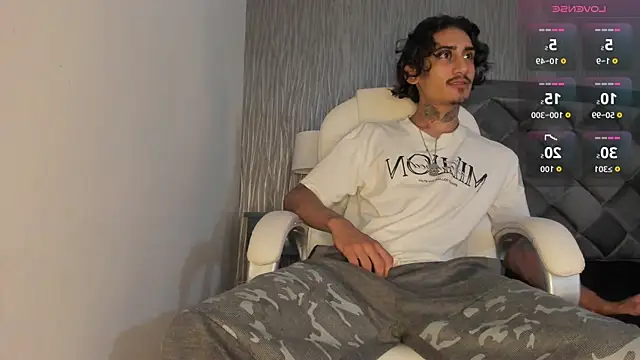 Mr Strike online show from October 2025 02:41:02 AM