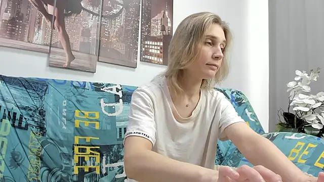 Tenderly Sophie online show from March 2026 01:33:02 AM