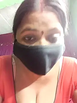 QRESABABY online show from November 2025 12:04:02 PM