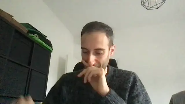 LukaShyGuy online show from December 2025 01:05:01 PM