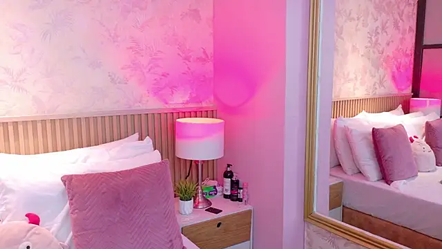 AdelineJhones online show from January 2026 03:05:01 PM