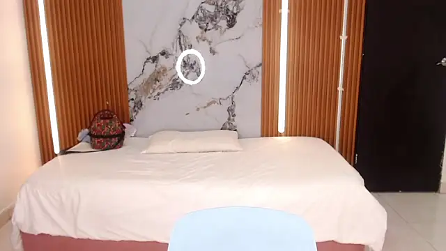 Snapshot of rosselyn_ chatting on October 2025 07:38:02 PM rosselyn online show from October 2025 07:38:02 PM