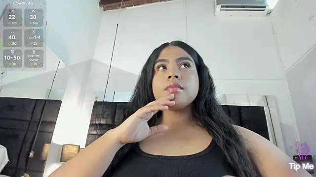 EmmadaSilva online show from January 2026 07:15:01 PM