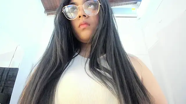 EmmadaSilva online show from March 2026 04:22:02 PM