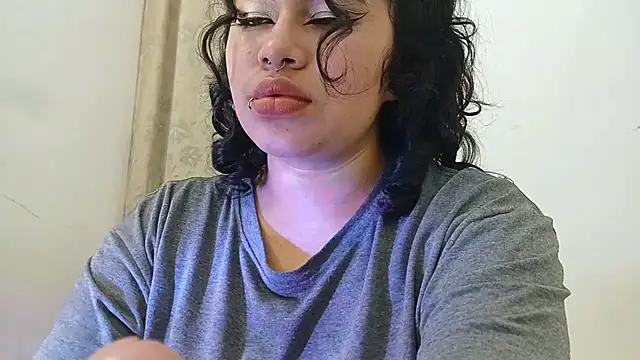 Magic Alicee  online show from November 2025 04:00:01 AM