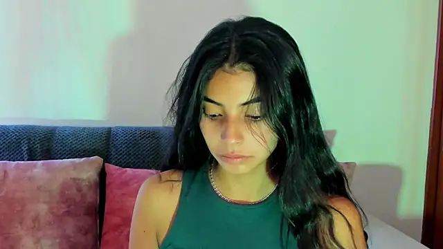 miadaviesx online show from November 2025 12:48:02 PM