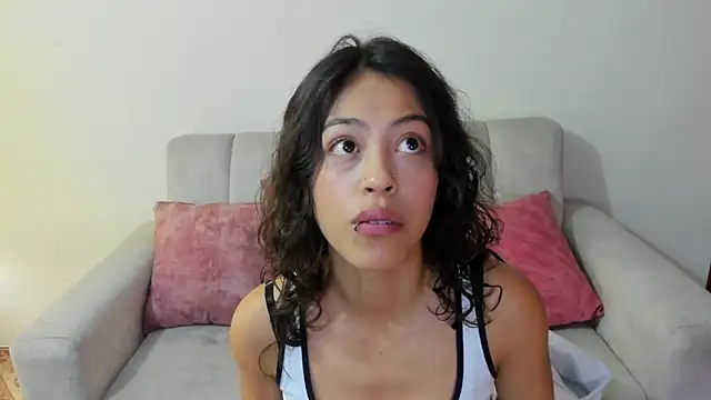 Snapshot of emily_jonessxx chatting on November 2025 05:36:02 PM emily jonessxx online show from November 2025 05:36:02 PM