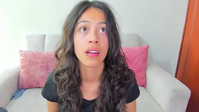 Snapshot of emily_jonessxx chatting on November 2025 07:57:02 PM emily jonessxx online show from November 2025 07:57:02 PM