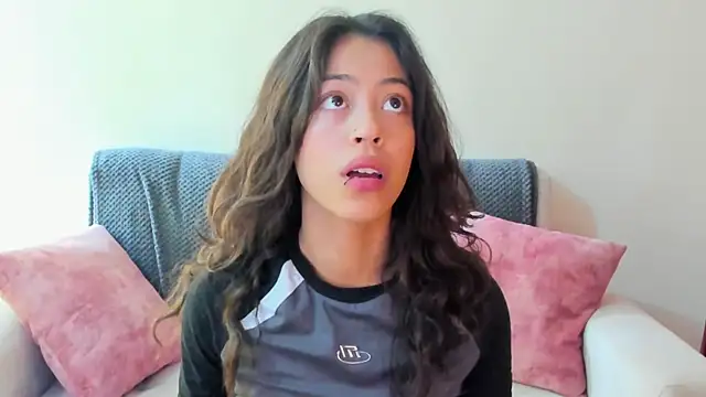 Snapshot of emily_jonessxx chatting on November 2025 05:55:02 PM emily jonessxx online show from November 2025 05:55:02 PM