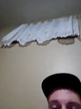 kylety77 online show from November 2025 02:21:01 AM