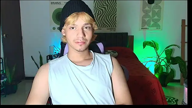 Snapshot of Habel__moretti chatting on February 2026 07:45:02 PM Habel moretti online show from February 2026 07:45:02 PM