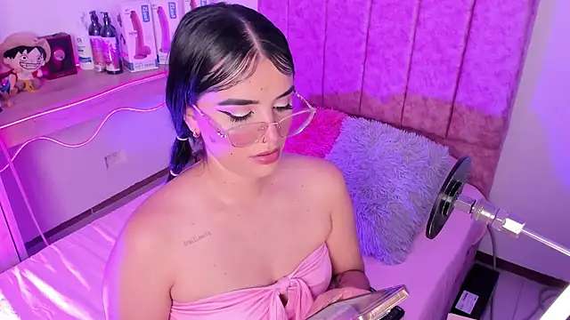 Snapshot of laana_foxx chatting on July 2026 11:10:01 PM laana foxx online show from July 2026 11:10:01 PM