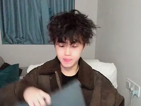 L1kuto online show from November 2025 10:48:02 AM