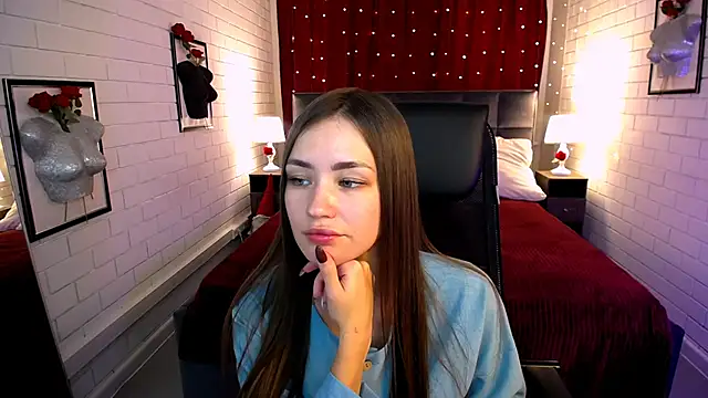 lollyrais online show from November 2025 01:22:02 PM