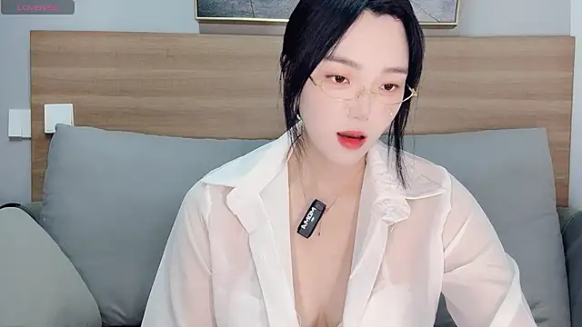 upoo7lt online show from November 2025 02:03:01 AM