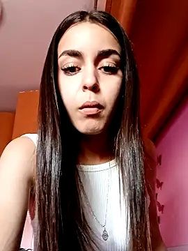 Snapshot of cotoncandyy chatting on December 2025 03:43:01 PM cotoncandyy online show from December 2025 03:43:01 PM