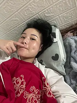 Snapshot of Emma_sexy98 chatting on December 2025 03:29:02 PM Emma sexy98 online show from December 2025 03:29:02 PM