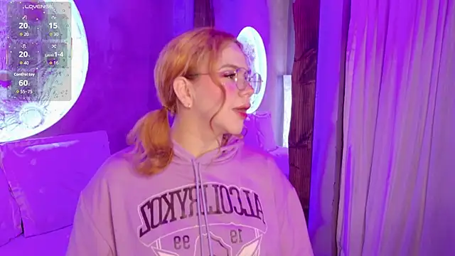 Snapshot of sussiestrawberry chatting on November 2025 05:05:01 AM sussiestrawberry online show from November 2025 05:05:01 AM