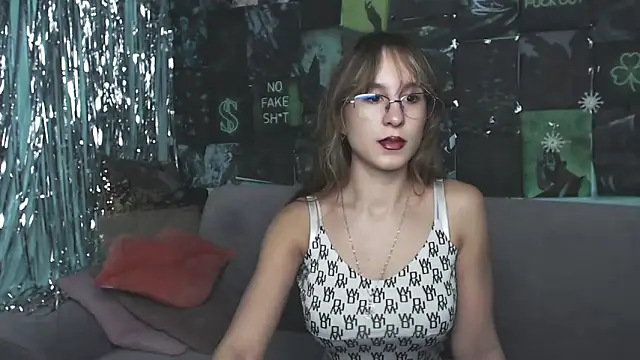 AlishaKellyi online show from November 2025 05:29:01 AM