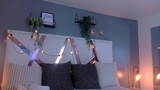 SeleneGibson   online show from February 2026 07:34:02 PM