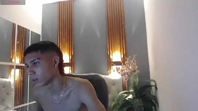 paul ponce online show from December 2025 02:02:02 PM