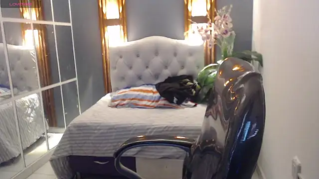 paul ponce online show from December 2025 06:05:02 PM