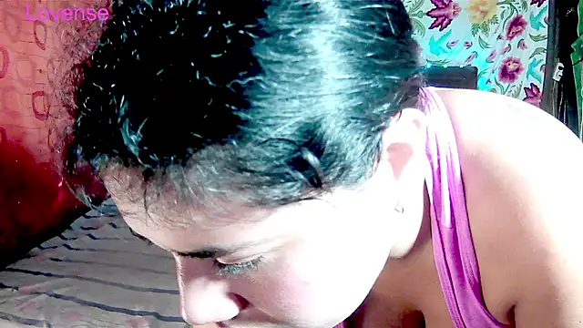 Bonnie and wizkhal online show from November 2025 08:35:02 PM