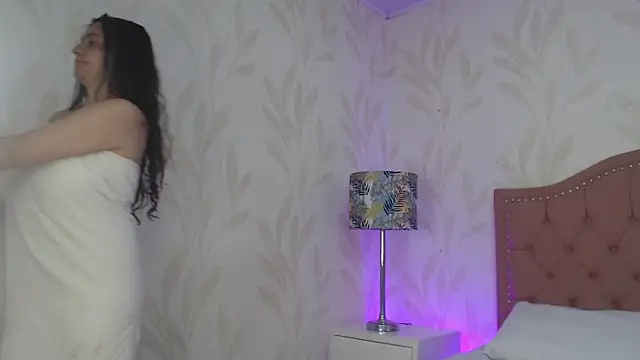 Snapshot of Emmy_Palacios chatting on October 2025 12:17:02 PM Emmy Palacios online show from October 2025 12:17:02 PM