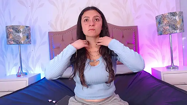 Snapshot of Emmy_Palacios chatting on December 2025 12:09:01 PM Emmy Palacios online show from December 2025 12:09:01 PM