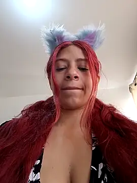 Snapshot of Lunatemptress4 chatting on December 2025 01:50:02 PM Lunatemptress4 online show from December 2025 01:50:02 PM