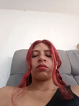 Snapshot of Lunatemptress4 chatting on December 2025 12:34:02 PM Lunatemptress4 online show from December 2025 12:34:02 PM