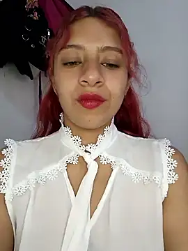 Snapshot of Lunatemptress4 chatting on January 2026 12:51:01 PM Lunatemptress4 online show from January 2026 12:51:01 PM