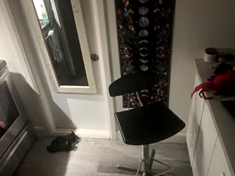 elliepixie online show from October 2025 05:26:02 AM