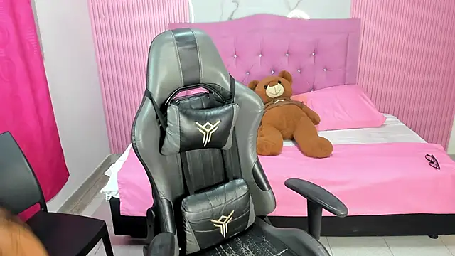 Milu 17 online show from October 2025 10:50:01 AM