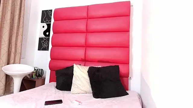 oliviamonroe online show from November 2025 09:26:02 PM