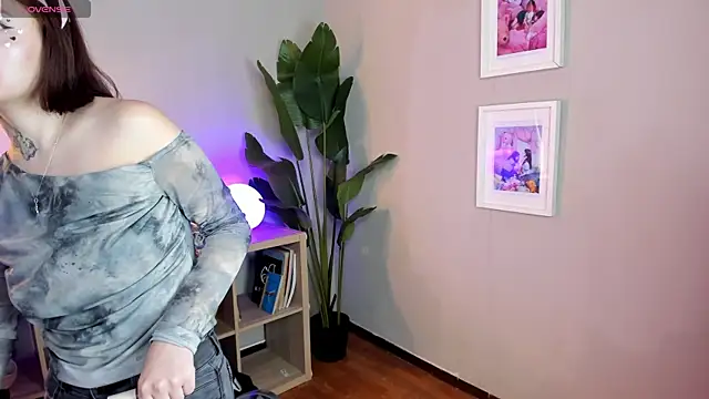 Snapshot of lexirouge__ chatting on October 2025 12:39:02 PM lexirouge online show from October 2025 12:39:02 PM