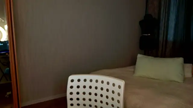 Kess-Edison online show from November 2025 01:54:01 PM