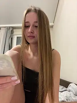 Snapshot of Angel_hotyy chatting on November 2025 10:13:02 PM Angel hotyy online show from November 2025 10:13:02 PM