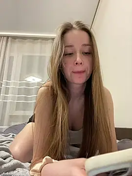 Angel hotyy online show from March 2026 10:05:01 PM