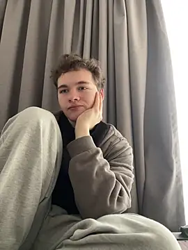 Snapshot of danielxfun chatting on April 2026 01:34:02 PM danielxfun online show from April 2026 01:34:02 PM
