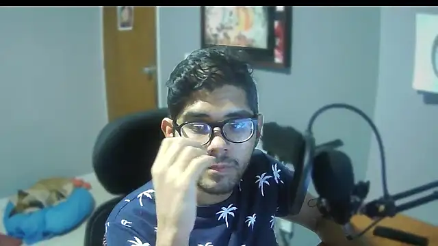 Snapshot of MoAntoMora chatting on November 2025 10:21:02 PM MoAntoMora online show from November 2025 10:21:02 PM