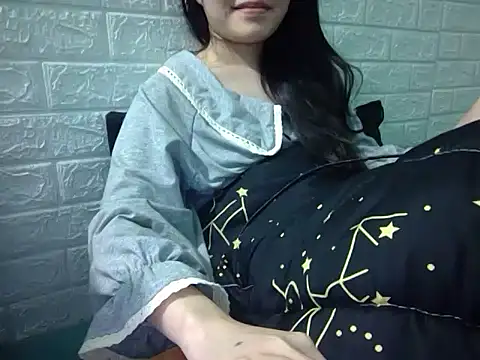 Snapshot of May2k2 chatting on November 2025 03:34:01 PM May2k2 online show from November 2025 03:34:01 PM