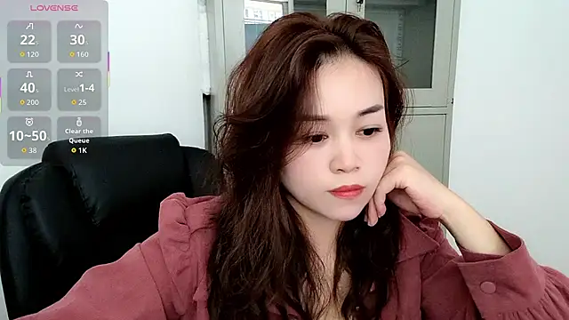 Snapshot of Ella-61 chatting on October 2025 03:43:01 AM Ella-61 online show from October 2025 03:43:01 AM