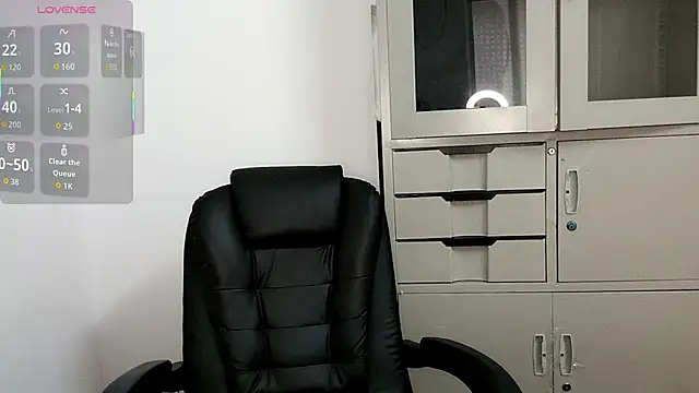 Snapshot of Ella-61 chatting on October 2025 12:22:01 AM Ella-61 online show from October 2025 12:22:01 AM