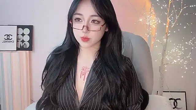 Snapshot of Love-hanzaizai718 chatting on November 2025 02:11:01 PM Love-hanzaizai718 online show from November 2025 02:11:01 PM